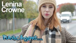 Public Agent rothaariger Teenie bezahlt fürs Reiten und einen Blowjob